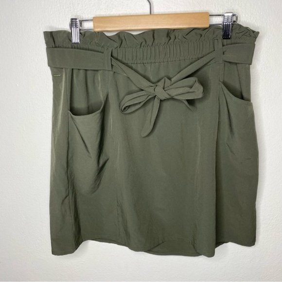 Skirts Mondetta Green Pull On Paper Bag Waist Skirt With Pockets